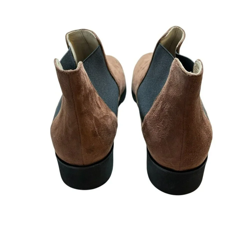 Amalfi women by